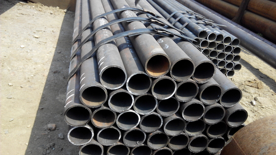 ASTM A335 tubo di acciaio al carbonio laminato a caldo di 4 pollici e 5 pollici di diametro esterno per oleodotti e gasdotti